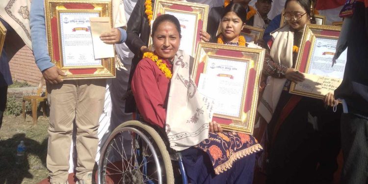 ३२ औं अपाङता दिवस २०८० मा रामेछापकि निर्मला कार्की सम्मानित