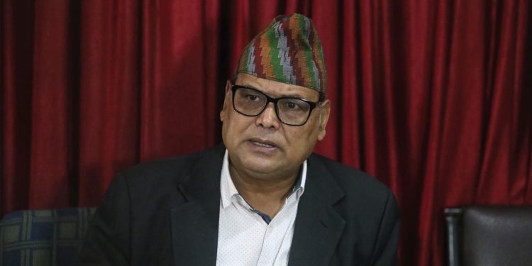 पूर्वसभामुख महरालाई सुन तस्करीमा मुद्दा चलाउन सिफारिस