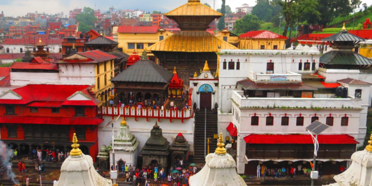 आज महाशिवरात्री पर्व, भगवान् शिवको पूजा आराधना गरी मनाइँदै