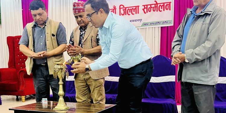 परिवर्तन विरोधी भाष्य चिर्न वुद्धिजिवीले अगुवाई गर्नुपर्छ : गौतम