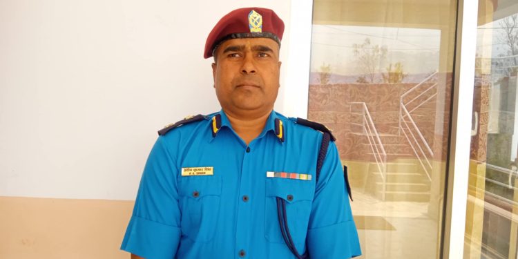 रामेछापका डिएसपी प्रदिप कुमार सिंह कार्य सम्पादनमा उत्कृष्ट, भए सम्मानित