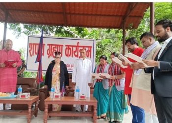 राज्यमन्त्री बर्खास्त, चौतर्फी दबाब थेग्न नसेकेको मुख्यमन्त्री सिंहको भनाइ