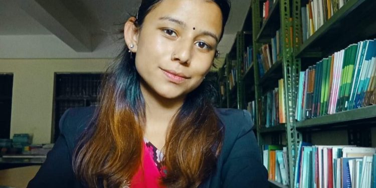 बास्ना आउनेगरी घरमा कमेरो र रातोमाटोले लिपेपछी दशै आउथ्यो