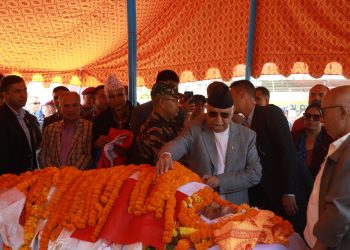 प्रधानमन्त्रीद्वारा पूर्वसभामुख ढुङ्गानाप्रति श्रद्धाञ्जली अर्पण