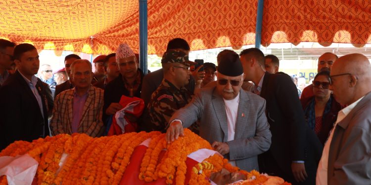 प्रधानमन्त्रीद्वारा पूर्वसभामुख ढुङ्गानाप्रति श्रद्धाञ्जली अर्पण