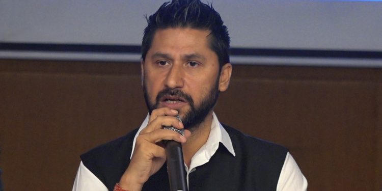 रवि लामिछानेलाई अदालत उपस्थित गराइयो