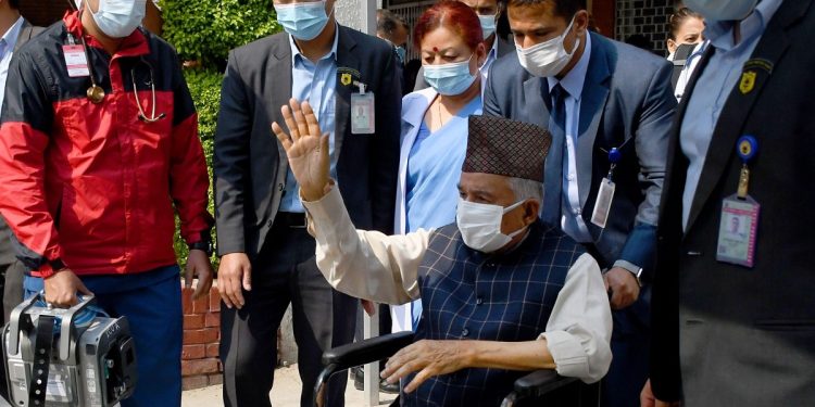 राष्ट्रपति पौडेल प्रोस्टेटसम्बन्धी उपचारका लागि अस्पताल भर्ना