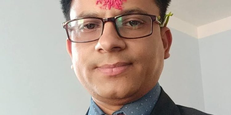 कहिलेकाहीँ यो जीवन सुस्ताउन खोज्छ घाम नझुल्किदै बिहानी अस्ताउन खोज्छ: गजल