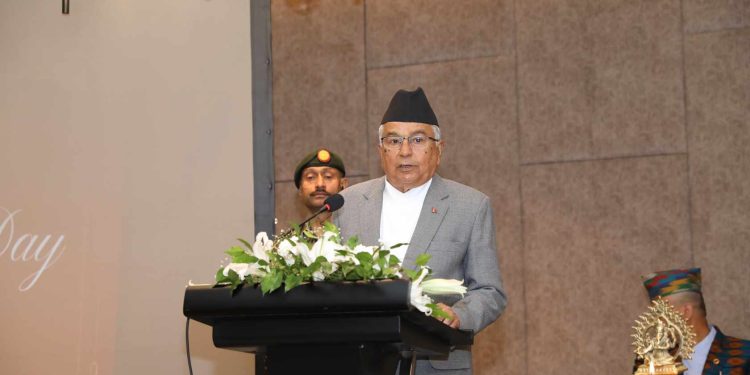 संविधानको भावनाअनुसार नागरिकको स्वास्थ्यमा समान पहुँच पुर्याउन  आवश्यक छ : राष्ट्रपति पौडेल