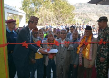भूकम्प प्रभावित क्षेत्रमा पुनःनिर्माण सुरु भएको छ : गृहमन्त्री लेखक