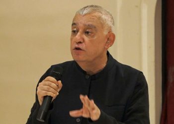 लोकतन्त्र सुदृढिकरणका लागि सबै एकजुट हुनु जरुरी छ: डा शशाङ्क कोइराला