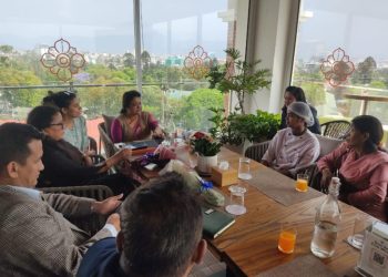 बिद्यार्थीलाई प्राबिधिक सिप प्रदान गरिदै