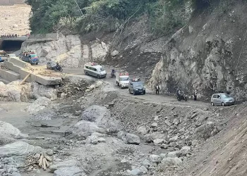 विपद् जोखिमका कारण विपी राजमार्गको काभ्रे खण्डमा एक महिनासम्म राति सवारी आवागमनमा रोक