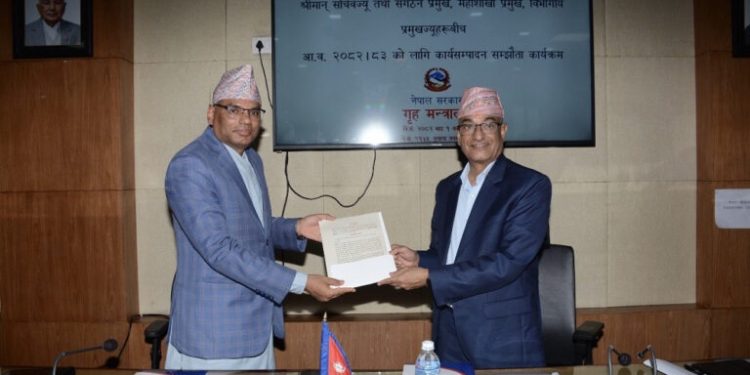 परिणाम आउनेगरी काम गर्न गृहमन्त्री लेखकको निर्देशन