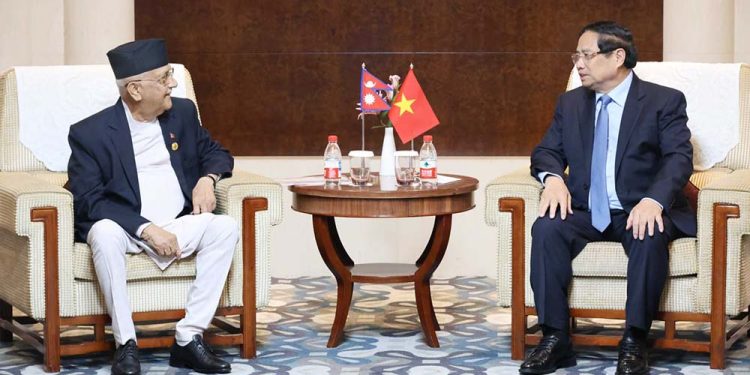 प्रधानमन्त्री ओली र भियतनामी समकक्षी चिङबीच द्विपक्षीय वार्ता