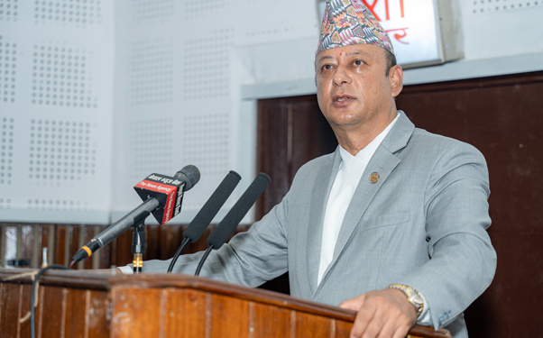 लघु तथा साना जलविद्युत् दीगो र प्रभावकारी बनाउन व्यवसायिक व्यवस्थापन र आर्थिक पारदर्शिता आवश्यक  छ: मन्त्री  खड्का