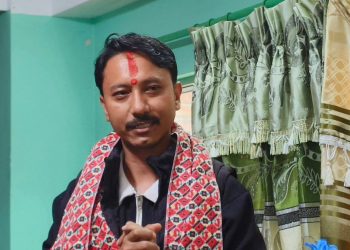 व्यवसायी उदास राजनीतिमा उदाए
