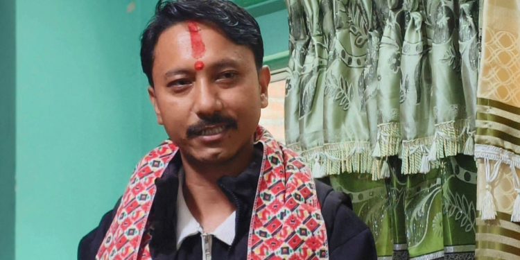 व्यवसायी उदास राजनीतिमा उदाए