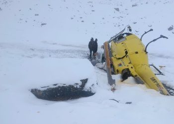 सोलुको लोबुचेमा हेलिकप्टर दुर्घटना, चालक सकुशल