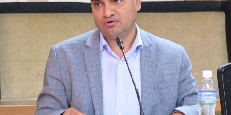 कांग्रेस महामन्त्री पौडेलद्वारा १४ बुँदे प्रतिज्ञापत्र सार्वजनिक