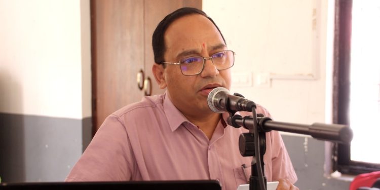 पत्रकारलाई कसैको धम्की आएको छ भने भन्नुस् प्रशासनले सुरक्षा दिन्छ: प्रजिअ थापा