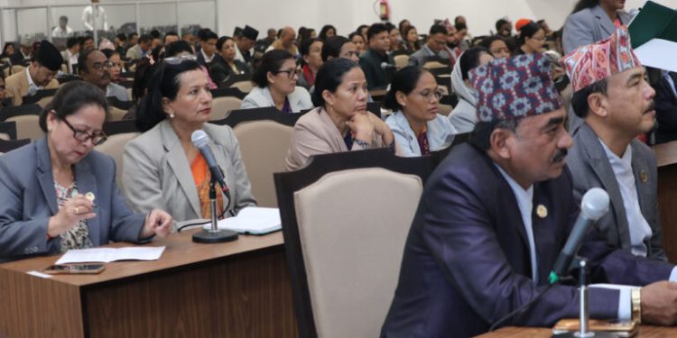 सदनमा सांसदको कहर : ‘काठमाडौँमा रेल र सुरुङमार्गको चर्चा चलिरहँदा कर्णालीमा डोकामा बिरामी बोकेर घण्टौँ हिँड्नुपर्ने अवस्था छ’
